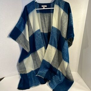 Loft ladies poncho wrap
